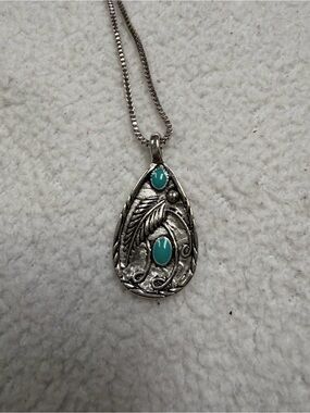 Boho Southwestern Teardrop Leaf Turquoise Pendant Necklace 18”
